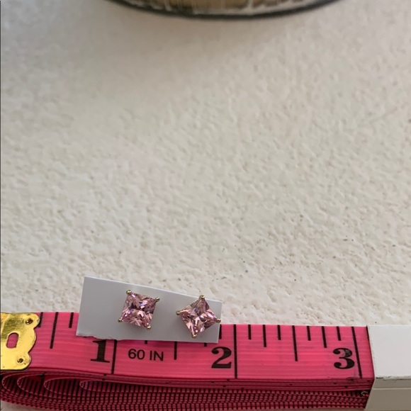 Elegant Pink Stud Earrings - Picture 4 of 4